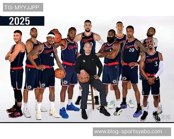 哈登谈球队首发调整探索有效组合不断优化无效阵容